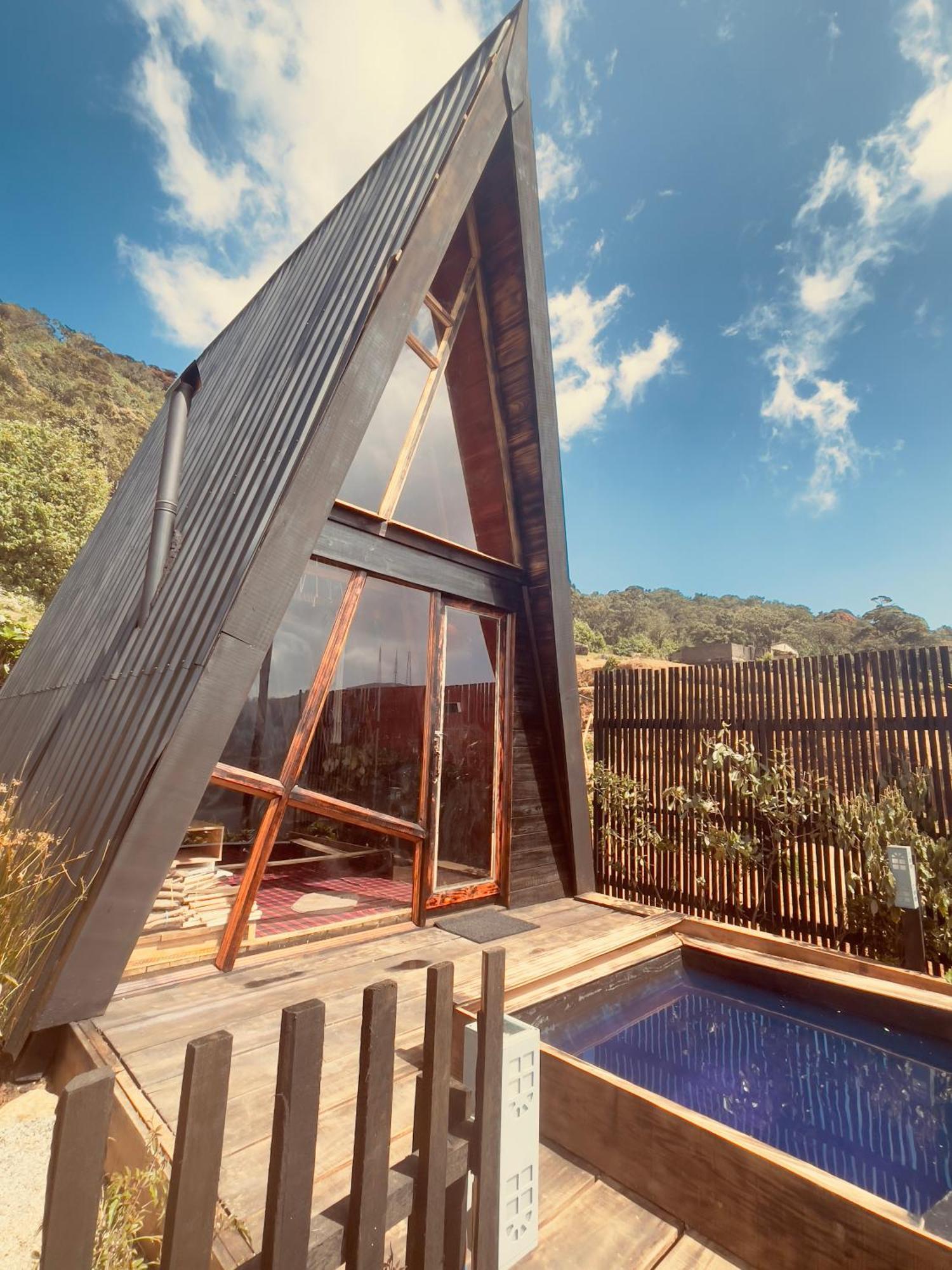 Skyridge Highland Villa Нувара Елия Екстериор снимка