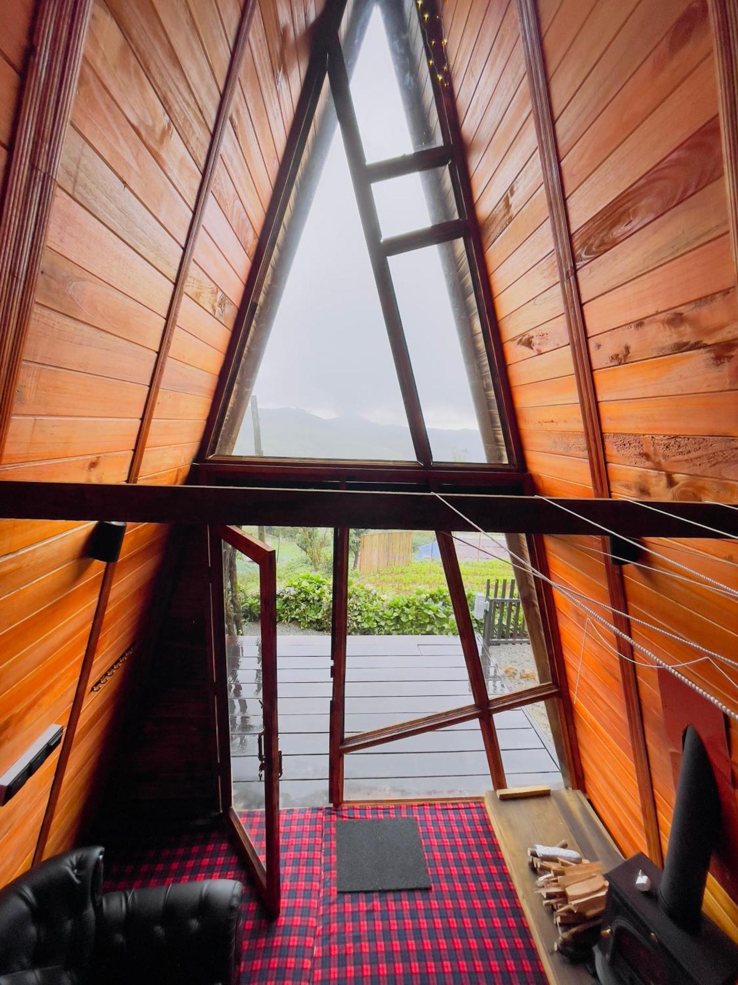 Skyridge Highland Villa Нувара Елия Екстериор снимка